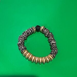 Elegant Black and Gold Beaded Bracelet